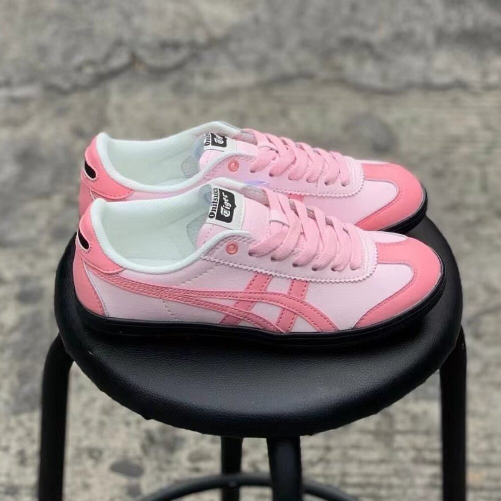 Onitsuka Tiger Women's Casual Sneakers [Pink]